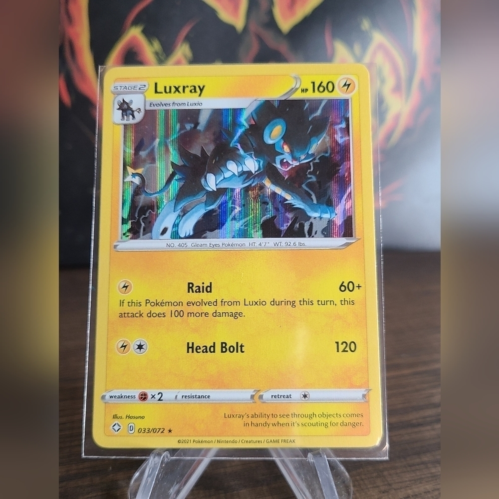 Luxray 033/072 Shining Fates Holo Rare Pokemon Card NM Near Mint